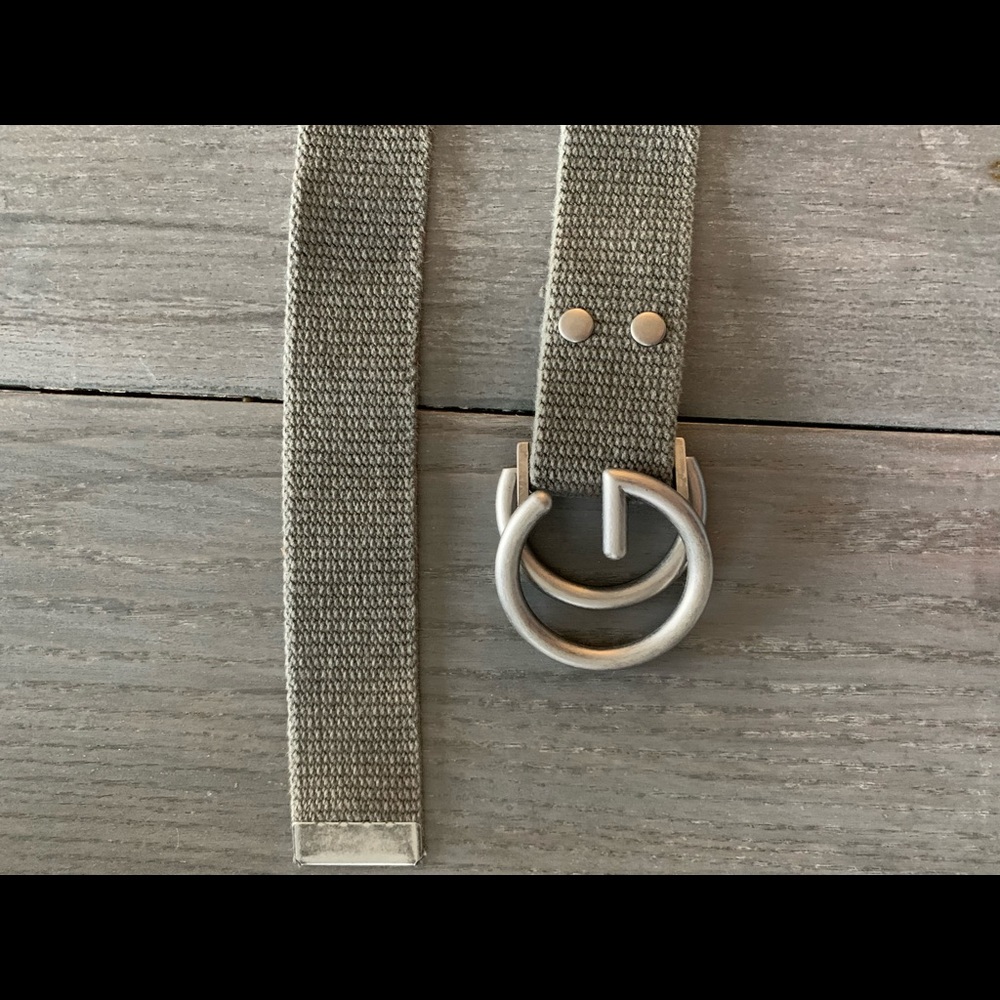 Guess Belt
